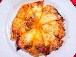 Odoburuhausurozumari - とろ～りチーズの玉子ピザ