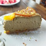 カフェ キエロ - 「ほうじ茶とオレンジのホワイトチョコチーズケーキ」470円