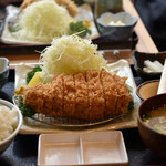 Tonkatsu Iwai - 【8食限定】特選厚切りロースかつ定食（240g）