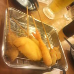 大阪 満マル - 串カツ盛り合わせ(525円) (2012.09.14)