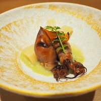 鮨 一 - ホタルイカとソラマメのすり流し