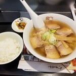 会津喜多方ラーメン 坂内 - 全体図。