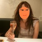 ラ ターブル ド クラージュ - 食前酒　キレイなお色でした。　後ろは針金アート。　写真で、遊んでみましたー。(笑) 奥の個室でした。(＾ー＾)ﾉ☆*.。