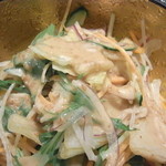 肉の匠 将泰庵 - 胡麻風味のサラダ