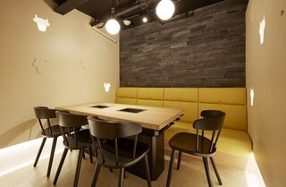 Jukusei Yakiniku Nikugen - 【2～20名様】個室：完全個室ですので周りを
                        気にせずお食事をお楽しみ頂けます。
