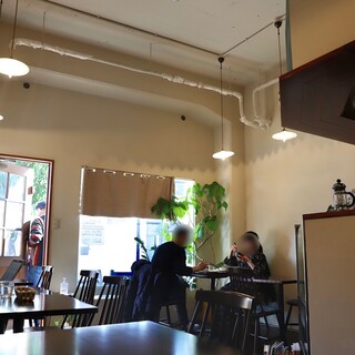 カフェ ペチカ_2