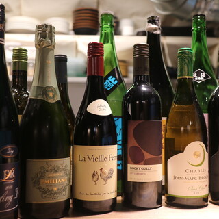 我们有很多日本酒和葡萄酒。