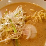 喜一 - 麺は中太手もみ