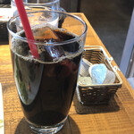 下町バル　ながおか屋 - ドリンクはアイスコーヒーにしました。