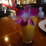 ムウムウダイナー＆100％コナコーヒー - マンゴーオレンジ（530円）