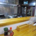 あいびす らーめん亭 - 店内カウンター(20120909)