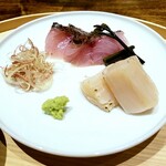 温石 - 「お造り　平貝・黒ムツの炙り」脂の乗った黒ムツにたっぷり茗荷を包んで。甘みがひきたつ。