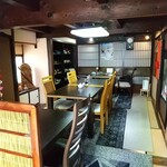 夢佳 - テーブル席