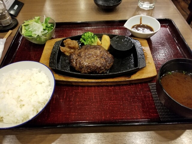 タルタルハンバーグ 牛忠 札幌paseo店 札幌 ｊｒ ハンバーグ 食べログ