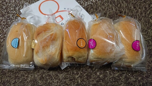 高級食パン専門店 エイト （EIGHT BREAD PREMIUM） - 天神橋筋六丁目