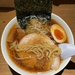 焼豚食堂 ぶたなか - 平打ちストレート中太麺