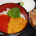 いくらウニ丼