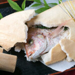 Sakanayama Honjou - 鯛の塩釜焼
