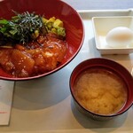 Shinjyuku KIZENBOU - 漬けビンチョウマグロの温玉ユッケ風丼(900円)