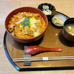 Shinagawa Imaiya Honten - 赤辛　親子丼