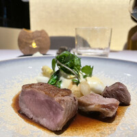 ベージュ アラン・デュカス 東京 - 