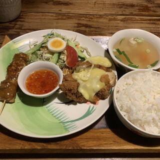 大阪でおすすめの美味しいインドネシア料理をご紹介 食べログ