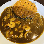 カレーハウス CoCo壱番屋 - 海の幸カレー〜ライス400g+メンチカツ