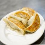 中華 味一 - 餃子450円