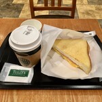 タリーズコーヒー - ホットサンドハム&スクランブルエッグモーニングセット539円