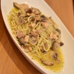 フィーゴピアット ITALIAN KITCHEN - 鶏ラグーとキノコの具だくさんパスタ（９８０円）２０２１年３月