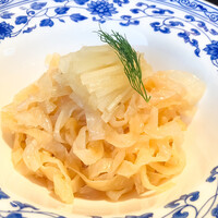 中国菜 老四川 飄香 銀座三越店 - クラゲと季節野菜の赤酢和え
