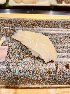 都寿司 - 槍烏賊も当然握ってもらいます　こんなに美味しい槍烏賊はそうそう食べられない