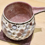 鮨 心白 - 心白は酒器が大変洒落ています