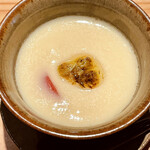 とり茶太郎 - ラクレットたっぷりの茶碗蒸しでした　ムネ肉 フルーツトマト 空豆 蕗の薹が入った春の味です