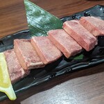 Yakiniku Rien - 厚切り上タン塩