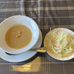ムッシュさかい - 洋風セットのスープとサラダ。