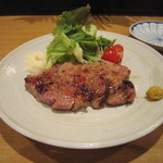 ぬる燗佐藤 - 豚肩ロース大吟醸炙り
      
      
      