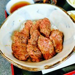 あしながおじさん焼肉亭 - ステーキ丼定食