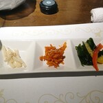 全席個室 本場韓国料理 チーズダッカルビ 仙台牛石焼肉 牛タン 鍋 ハンサラン - お通し