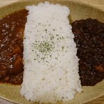 コスギカレー - ダブルゥ（①濃すぎチキンカレー／②今週の深すぎヨーロピアンカレー）