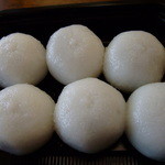 本家　池の家 - 基本は六個の白玉饅頭