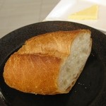 ラ ヴォワール - バターは既定では付かないので要求する必要あり（無料）