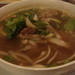 サイゴン・サイゴン - 名物フォー。牛肉のスープで香菜がたくさん入っていて、エスニック感ありありです。