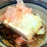 琉球料理 あかさたな - 島豆腐の冷奴。
三杯酢なんや～(´Д` )