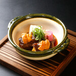Tableware: “Sukiyaki of Shiraoi Wagyu beef sirloin and sea urchin from the Sea of Okhotsk”