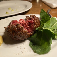 カルネジーオ イースト - 