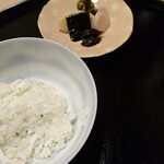 和ごころ 泉 - いつも美味しいご飯とお供。お供のお皿は桜です。