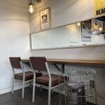 MOON DOGG espresso roasters - 店内