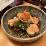 天寿ゞ - 壁メニューで発見した好物あん肝を肴に天ぷらを待とう。冷えすぎず、柔らかさを残して旨味いい塩梅。