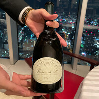 エノテーカ ピンキオーリ 名古屋 - 上手い白ワインをグラスで